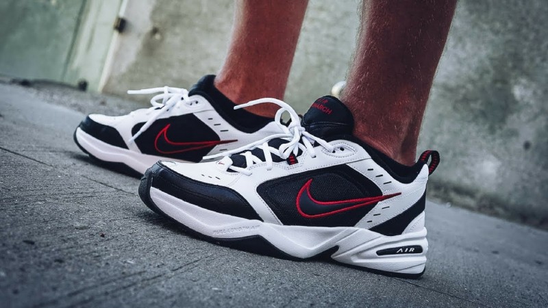 nike men's air monarch iv fitness shoes