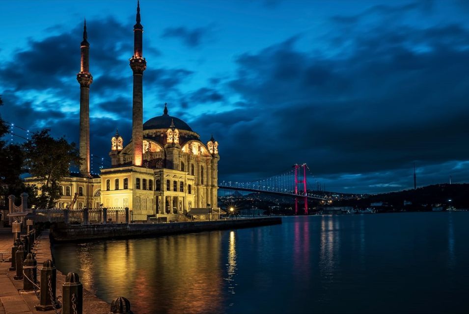 Istanbul: Dinner Cruise on the Bosphorus