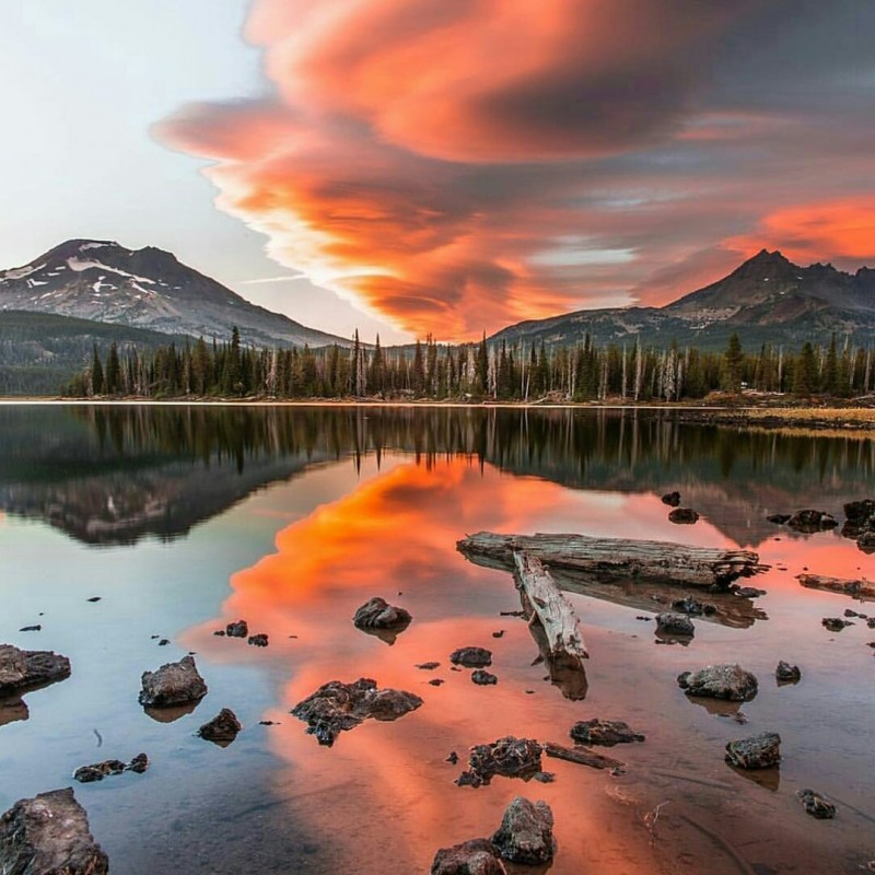 Sparks Lake, Oregon