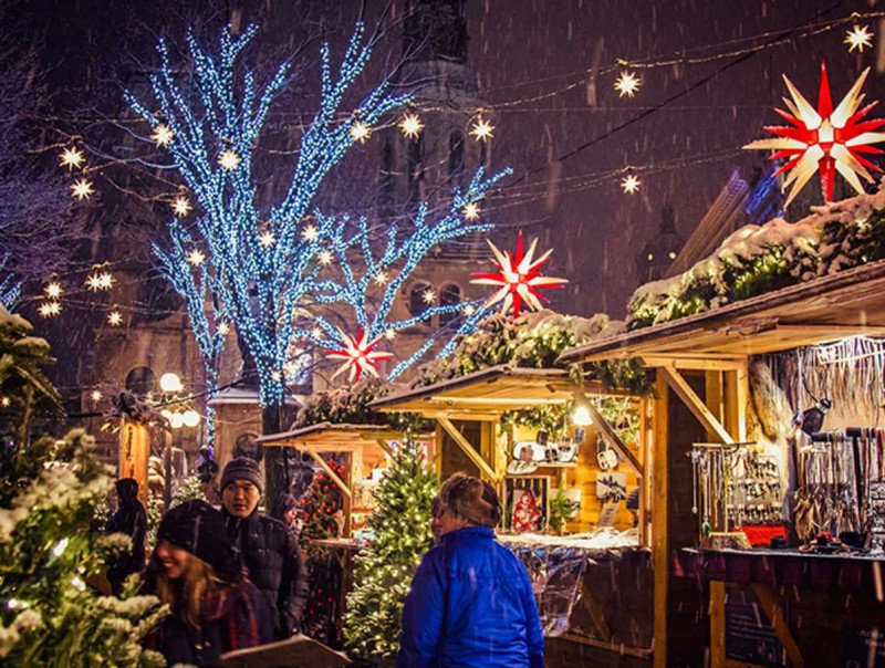 The Best Places To Travel For Christmas