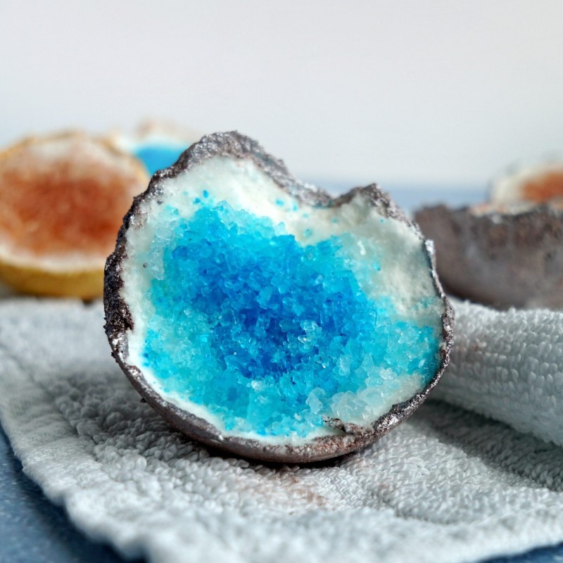 DIY Geode Bath Bombs