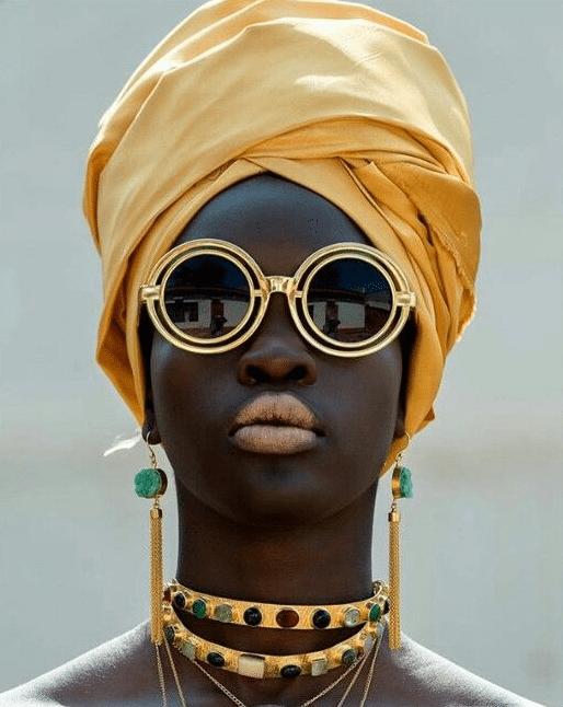 Best Lipstick and Sunglasses Combos For Summer