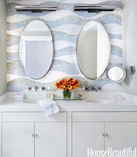 10 Decor Ideas That Make Small Bathrooms Feel Bigger