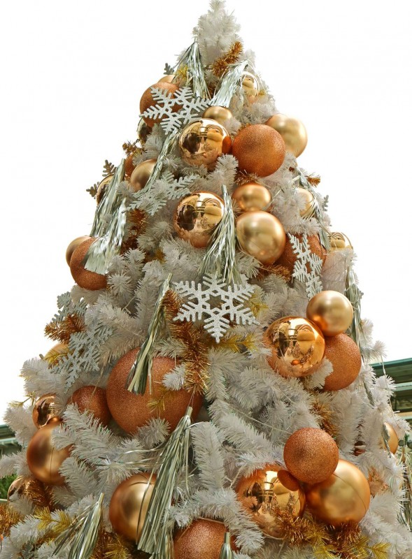 10 Ideas To Pull Off A Gorgeous Themed Christmas Tree