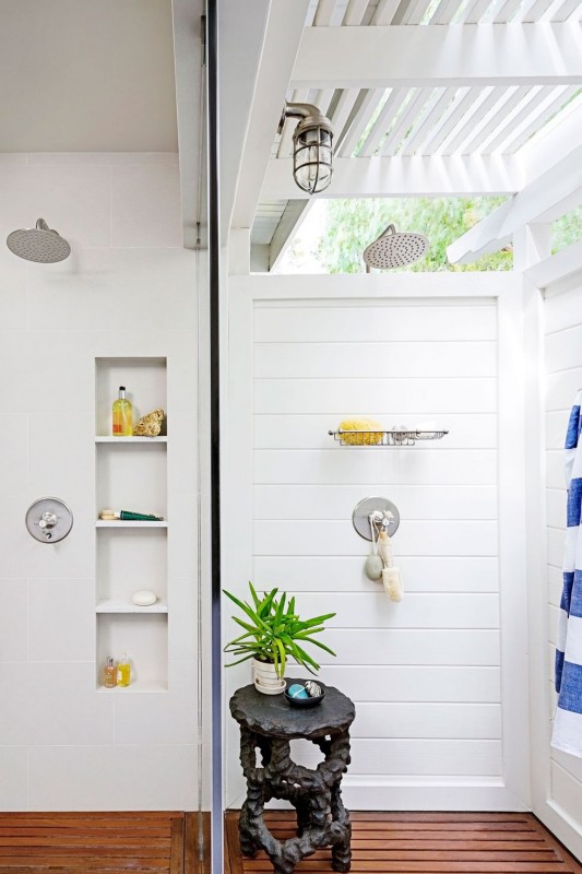 11 Outdoor Showers You Could Recreate In Your Backyard