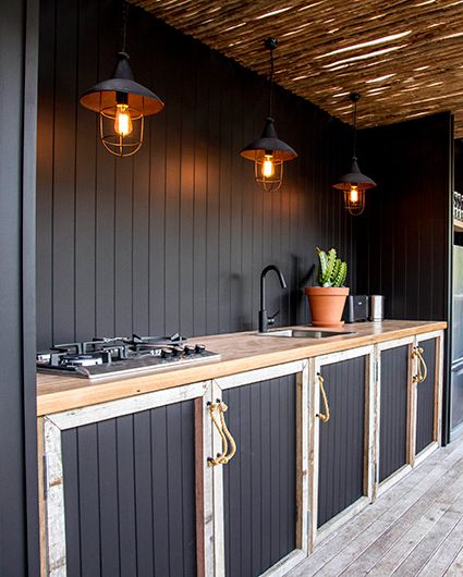 14 Incredible Outdoor Kitchen Ideas