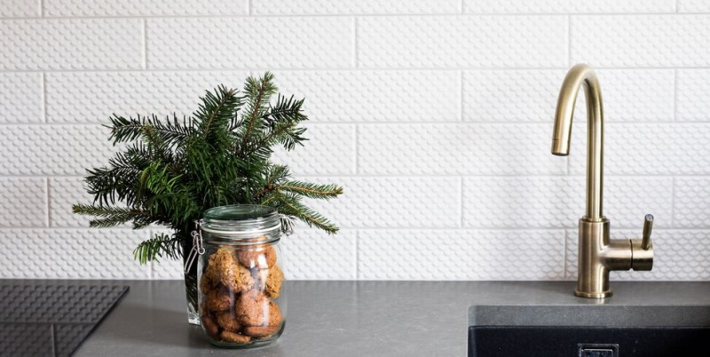 15 Decor Tips To Make Your Kitchen A Christmas Dream