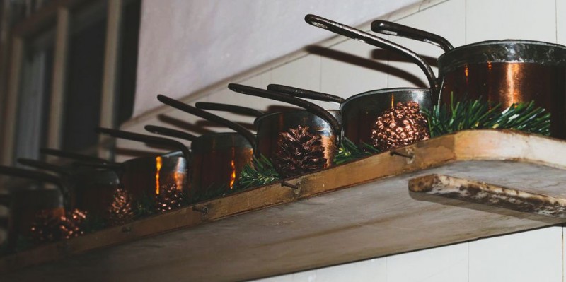 15 Decor Tips To Make Your Kitchen A Christmas Dream