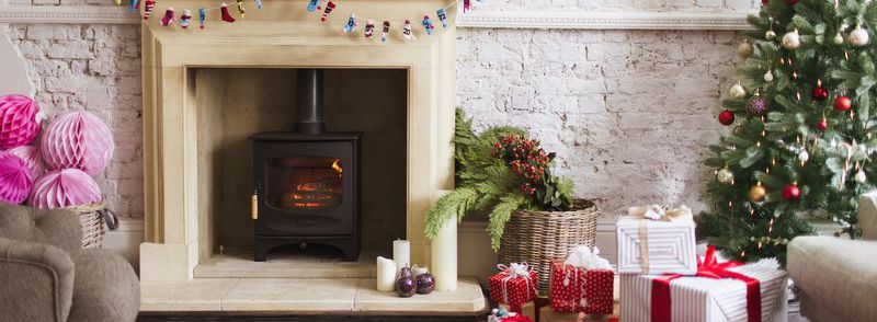 15 Ways to Make Your Living Room Chic For Christmas
