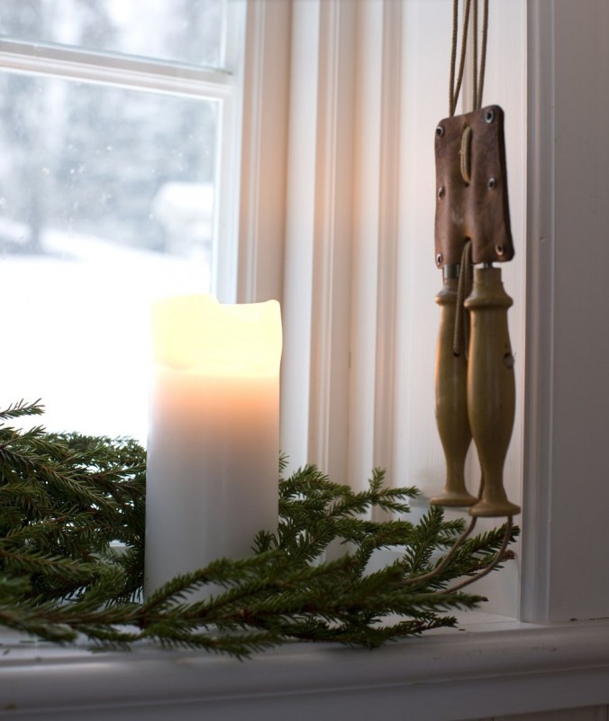 15 Window Decor Ideas For A Festive Christmas