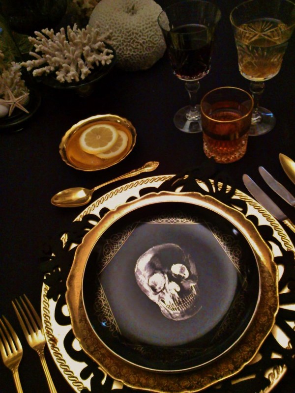 20 Ideas For Halloween Table Decorations That Are Stylish And Spooky