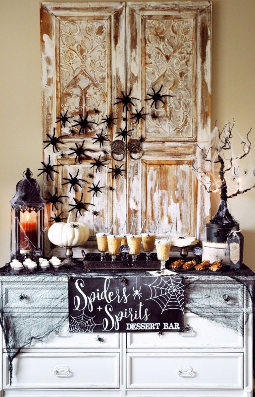 20 Ideas For Halloween Table Decorations That Are Stylish And Spooky