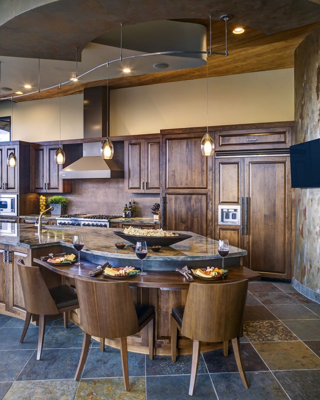 25 Breathtaking Vaulted Ceiling Kitchens