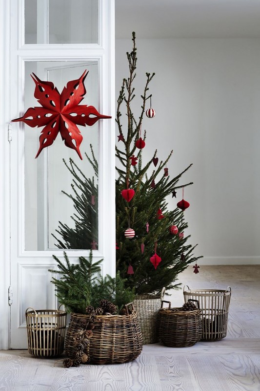 27 Best Holiday Decorating Ideas For Small Spaces