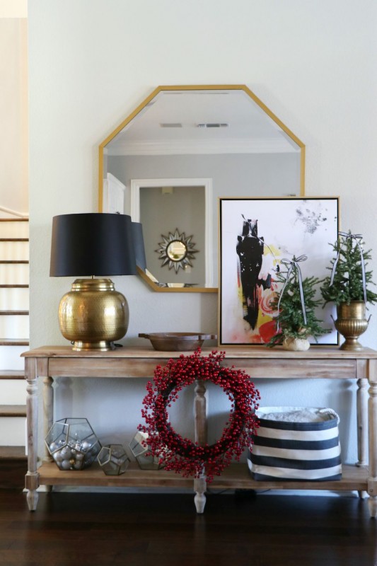 27 Best Holiday Decorating Ideas For Small Spaces