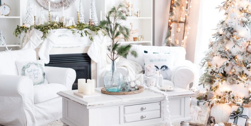 27 Best Holiday Decorating Ideas For Small Spaces