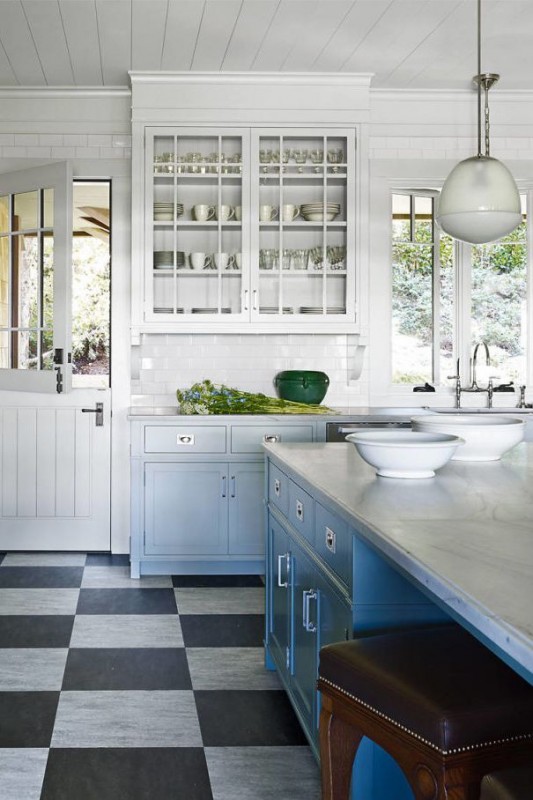 Inspiring Ideas for Crafting a Classic Black and White Kitchen