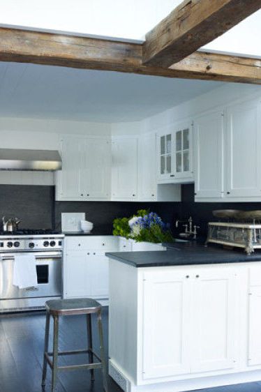 Inspiring Ideas for Crafting a Classic Black and White Kitchen