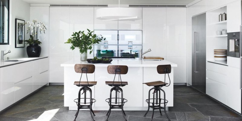 Inspiring Ideas for Crafting a Classic Black and White Kitchen