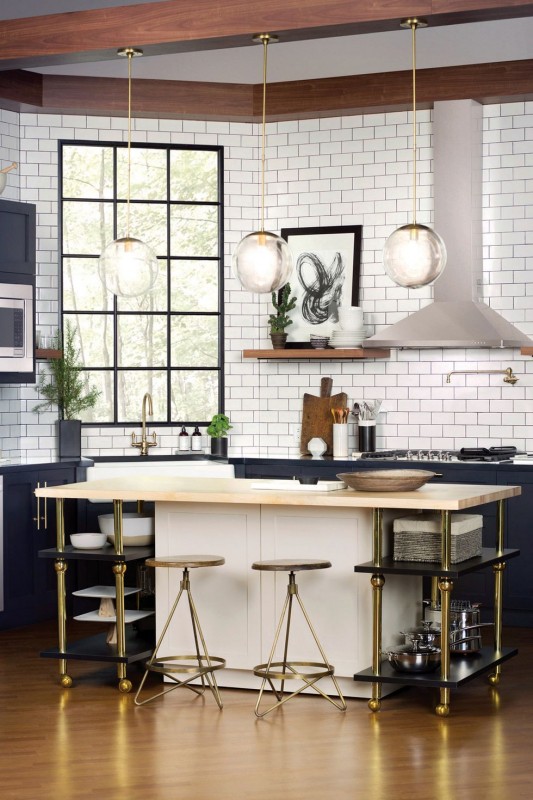 Inspiring Ideas for Crafting a Classic Black and White Kitchen