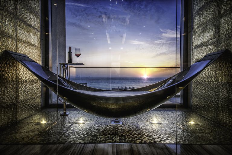 This Hammock Bathtub Is Unlike Anything You've Ever Seen Before