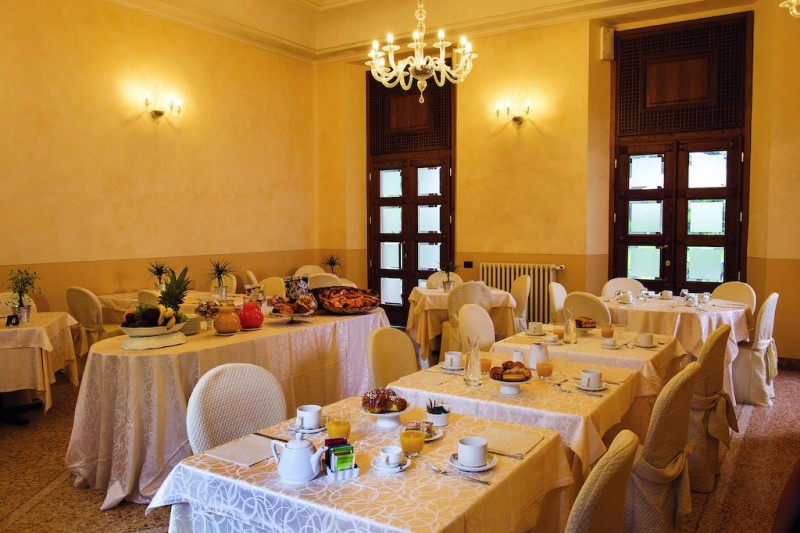 Centro Paolo VI Hotel