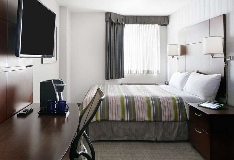 Club Quarters Hotel in San Francisco