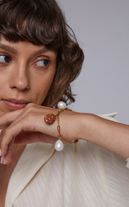CVC Stones Vino And Pearl 18K Gold Charm Bracelet