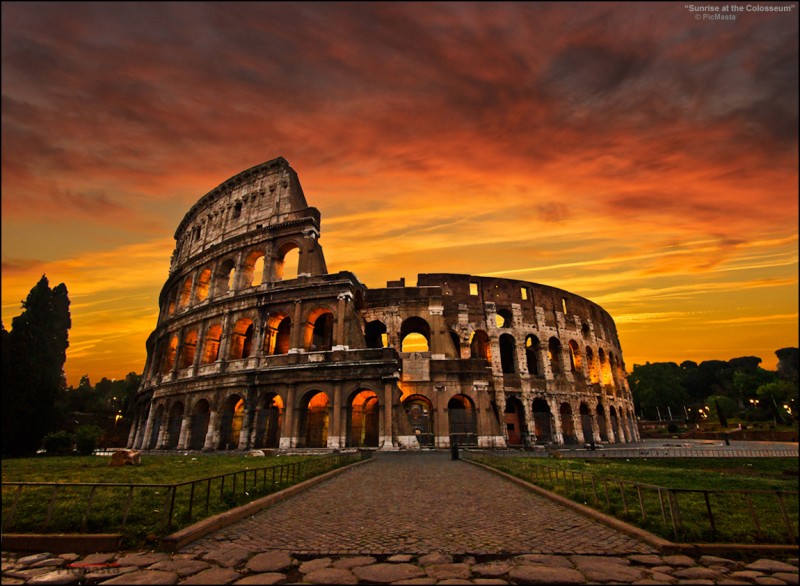 Ancient Rome and Colosseum Tour: Underground Chambers and Arena