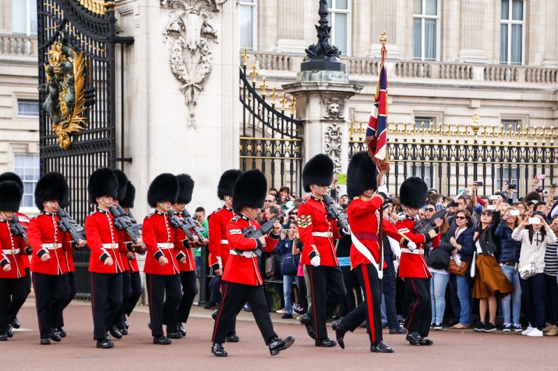 Buckingham Palace Tour Including Changing Of The Guard Ceremony