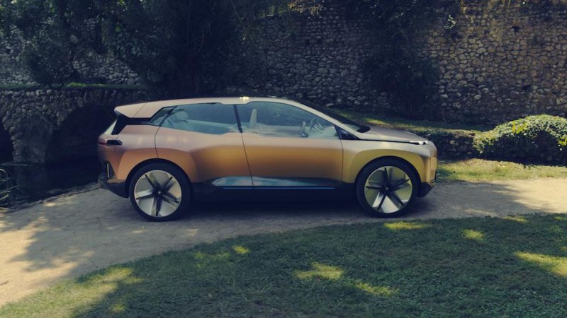 BMW Presents The Future With The Piloted Electric Vision iNext