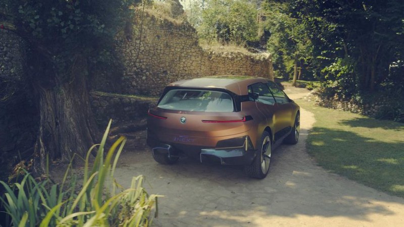 BMW Presents The Future With The Piloted Electric Vision iNext