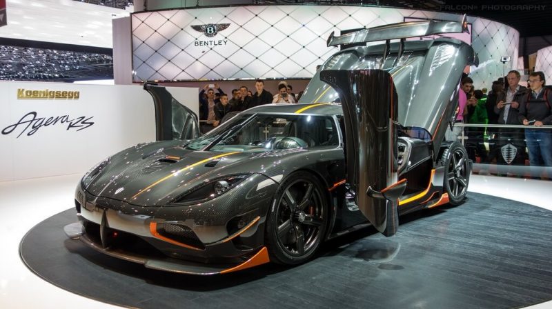 Top 20 Fastest Cars in the World