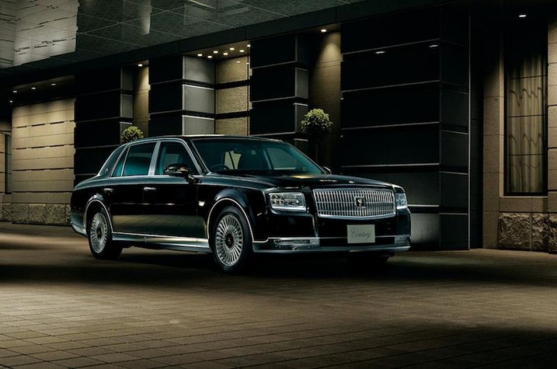 Toyota's Answer To Rolls Royce And Maybach Is The Century?