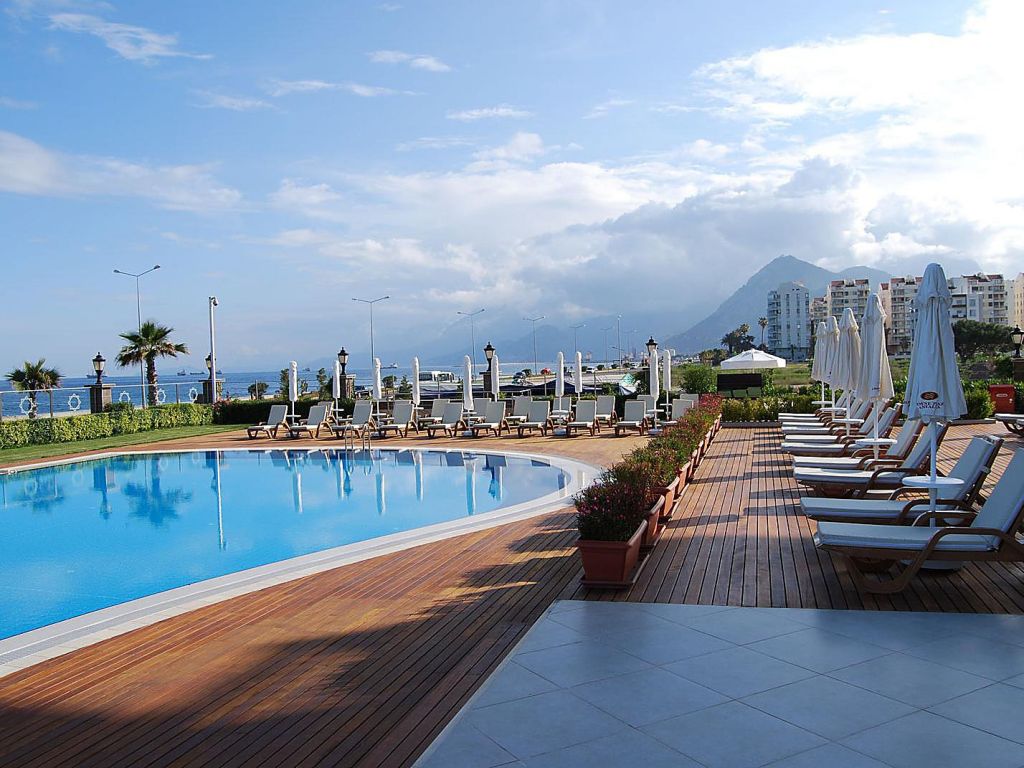 Crowne Plaza Hotel Antalya