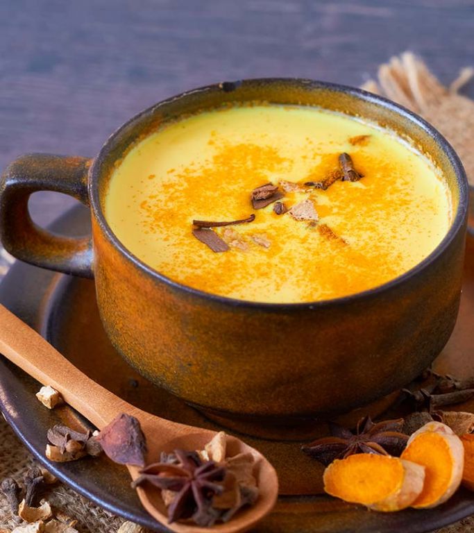 21 Amazing Benefits Of Turmeric Milk