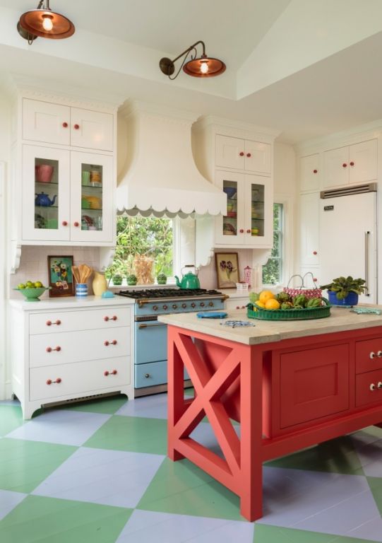 10 Wonderful Bold White Kitchens
