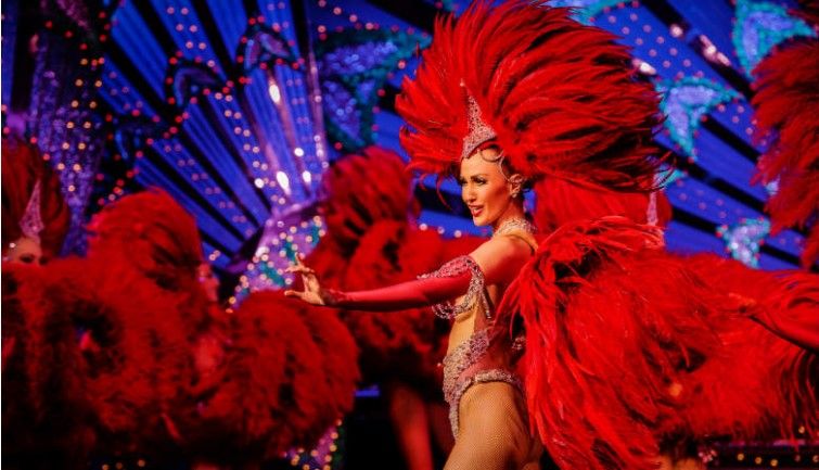 Paris: Moulin Rouge Show with Champagne