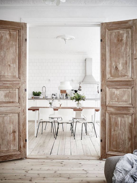 10 Wonderful Bold White Kitchens