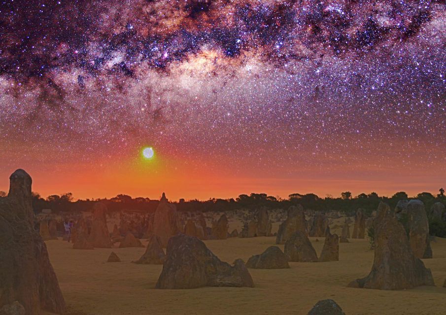 From Perth: Pinnacles Desert Sunset & Star-Gazing Tour