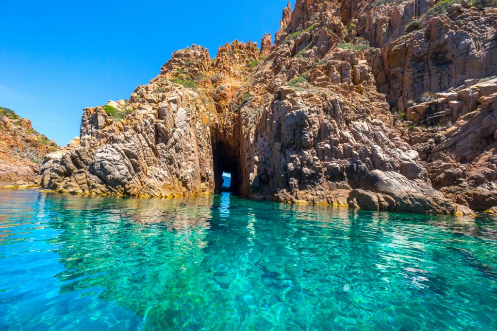 Corsica: Scandola and Girolata Boat Cruise from Porto