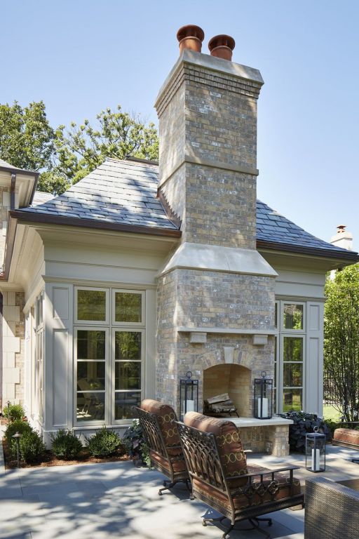 7 Gorgeous Backyard Fireplace Design Ideas