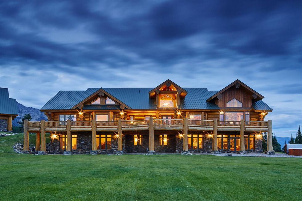 10 Gorgeous Homes That Get Luxe Mountain Living Right