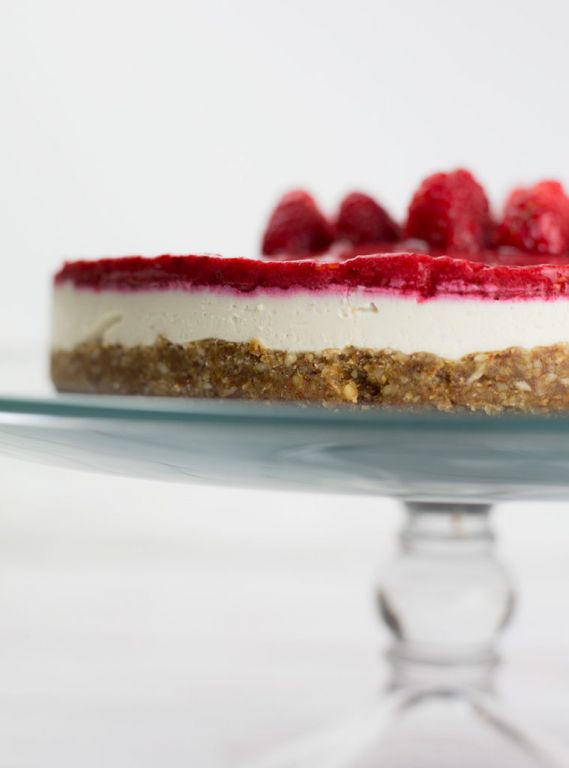 Raspberry Vegan Cheesecake