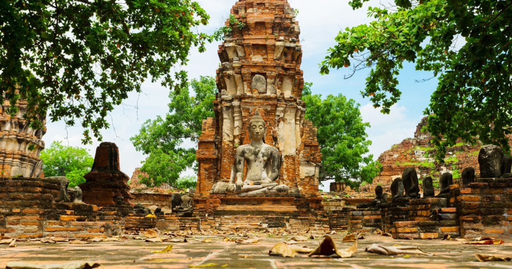 From Bangkok: Ayutthaya Day Tour by Bus and Boat