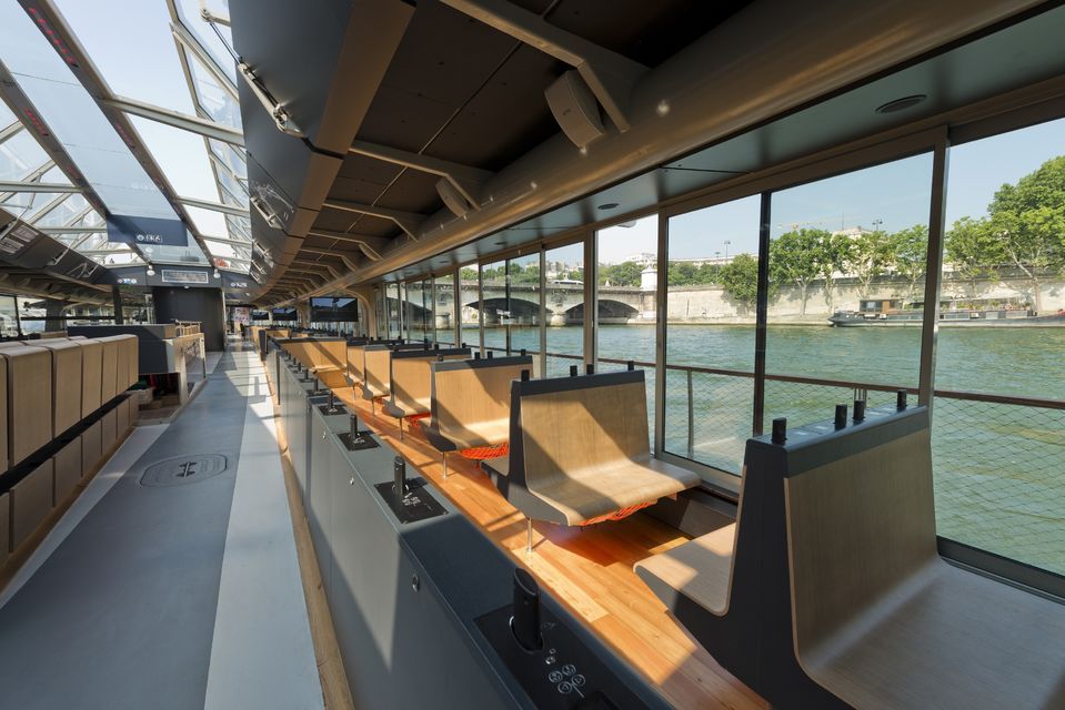 Paris: Bateaux Parisiens Cruise Quick Entry Ticket