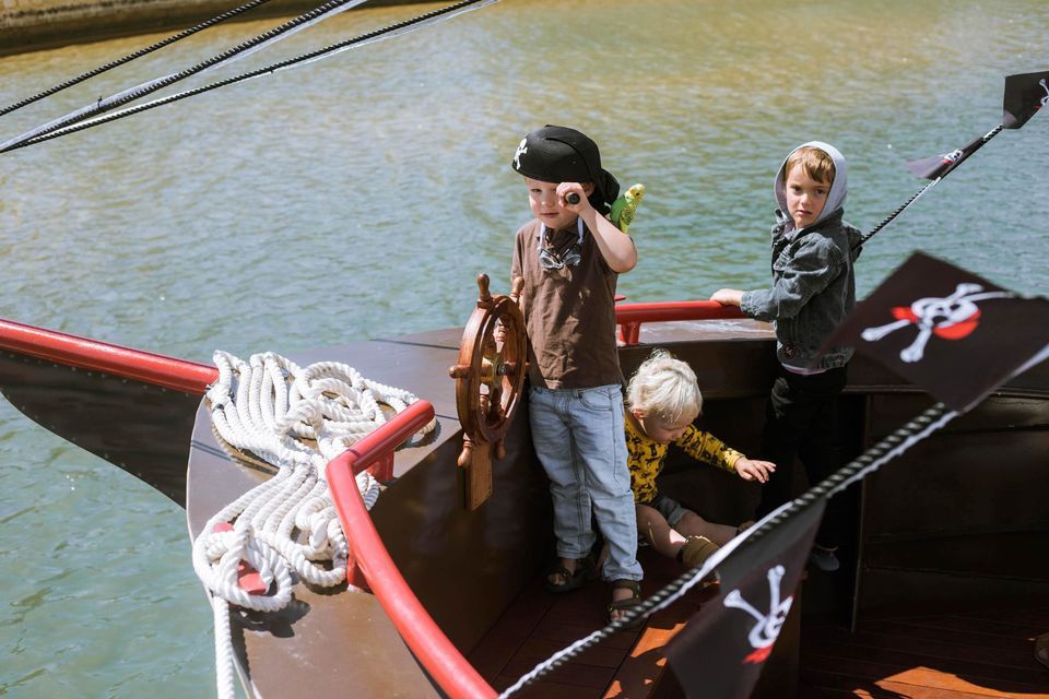 Mandurah Pirate Cruise