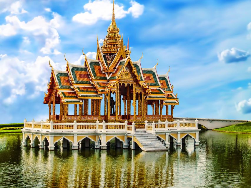 From Bangkok: Ayutthaya Temples & Floating Market Day Trip
